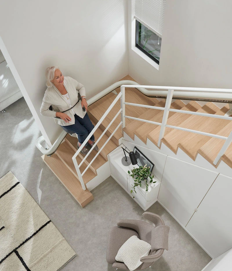 Access Flow X Curved Stairlift