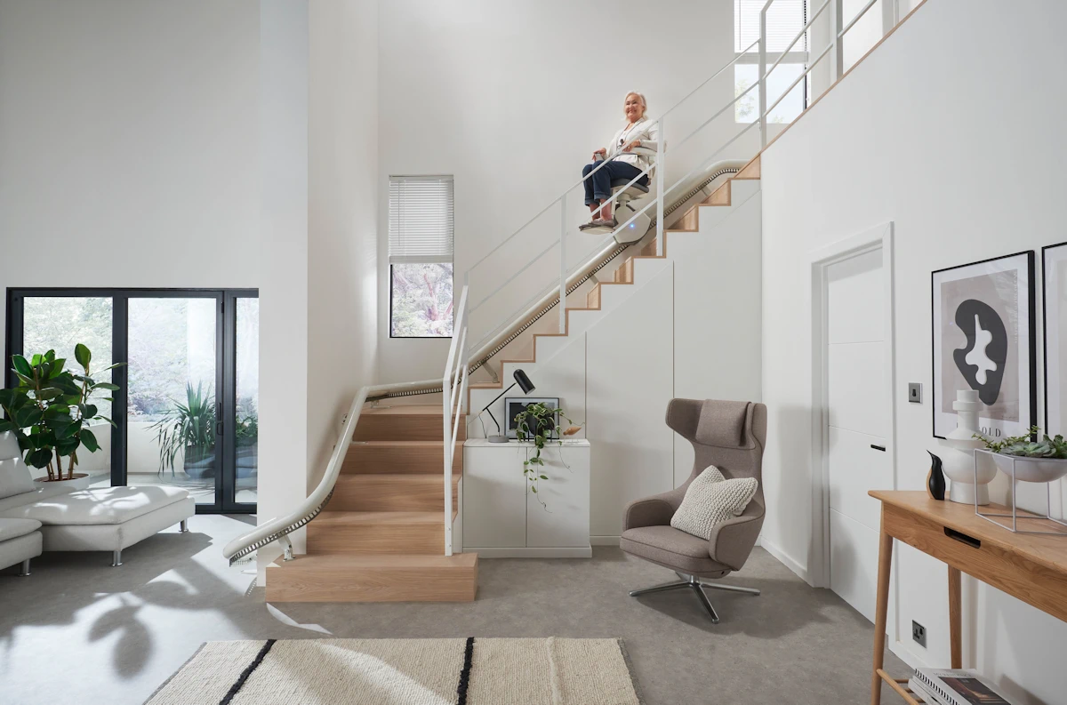 Flow X stair lift moving position 4