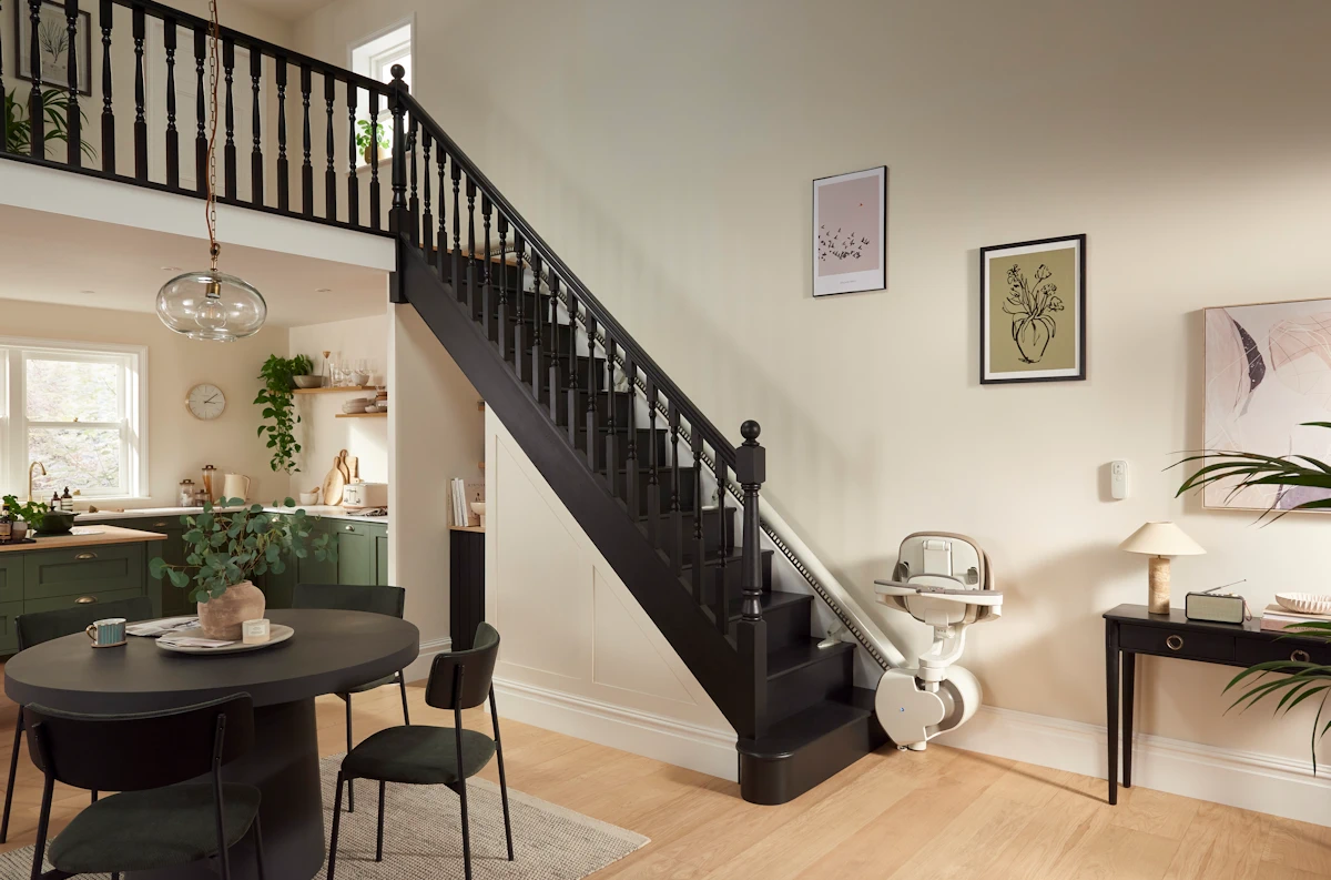Flow X stair lift moving position 2