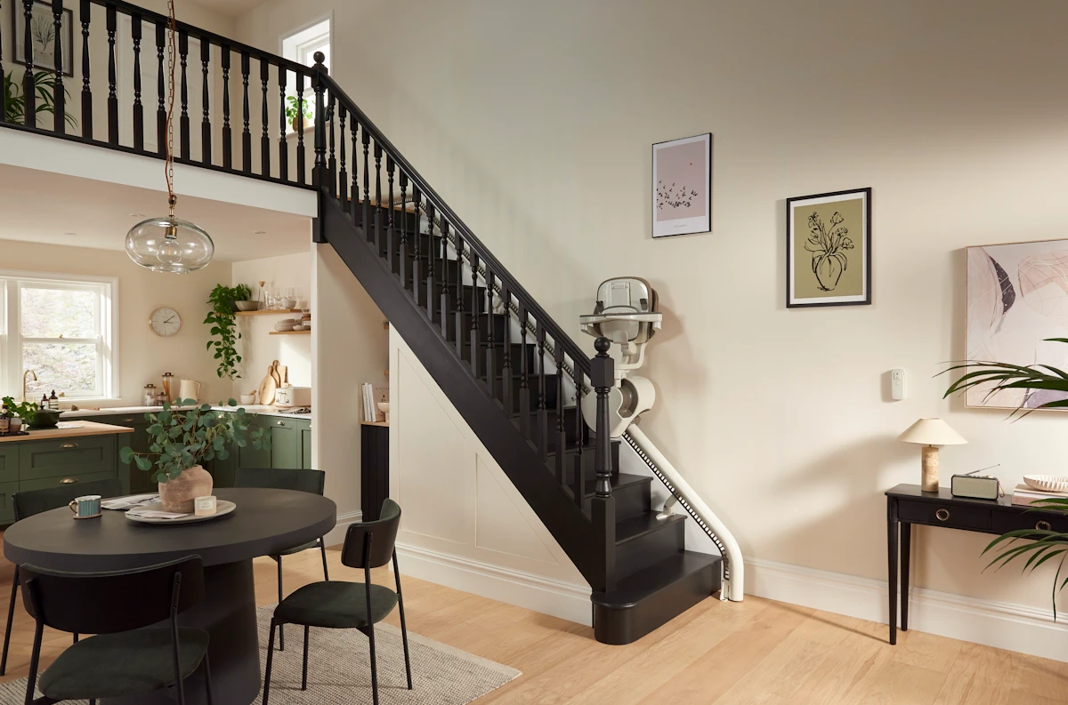 Flow X stair lift moving position 3
