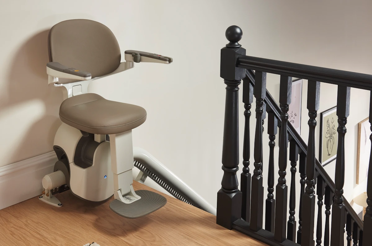 Flow X stair lift moving position 4