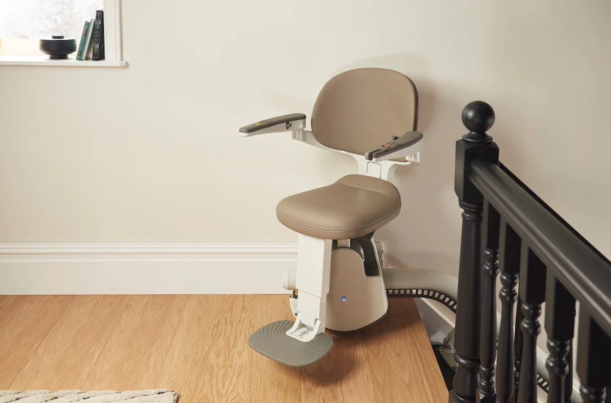 Flow X stair lift moving top of stairs